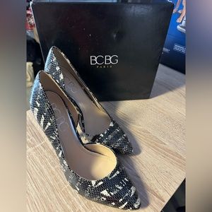 New BCBG PARIS
Style: Jaze Pumps 
Size 6.5